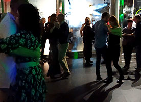 Fiesta BAILAFACIL, 29 noviembre 2025, discopub Na&uacute;tico, Gij&oacute;n. Copyright &copy; www.bailafacil.es. Haz clic para ampliar.